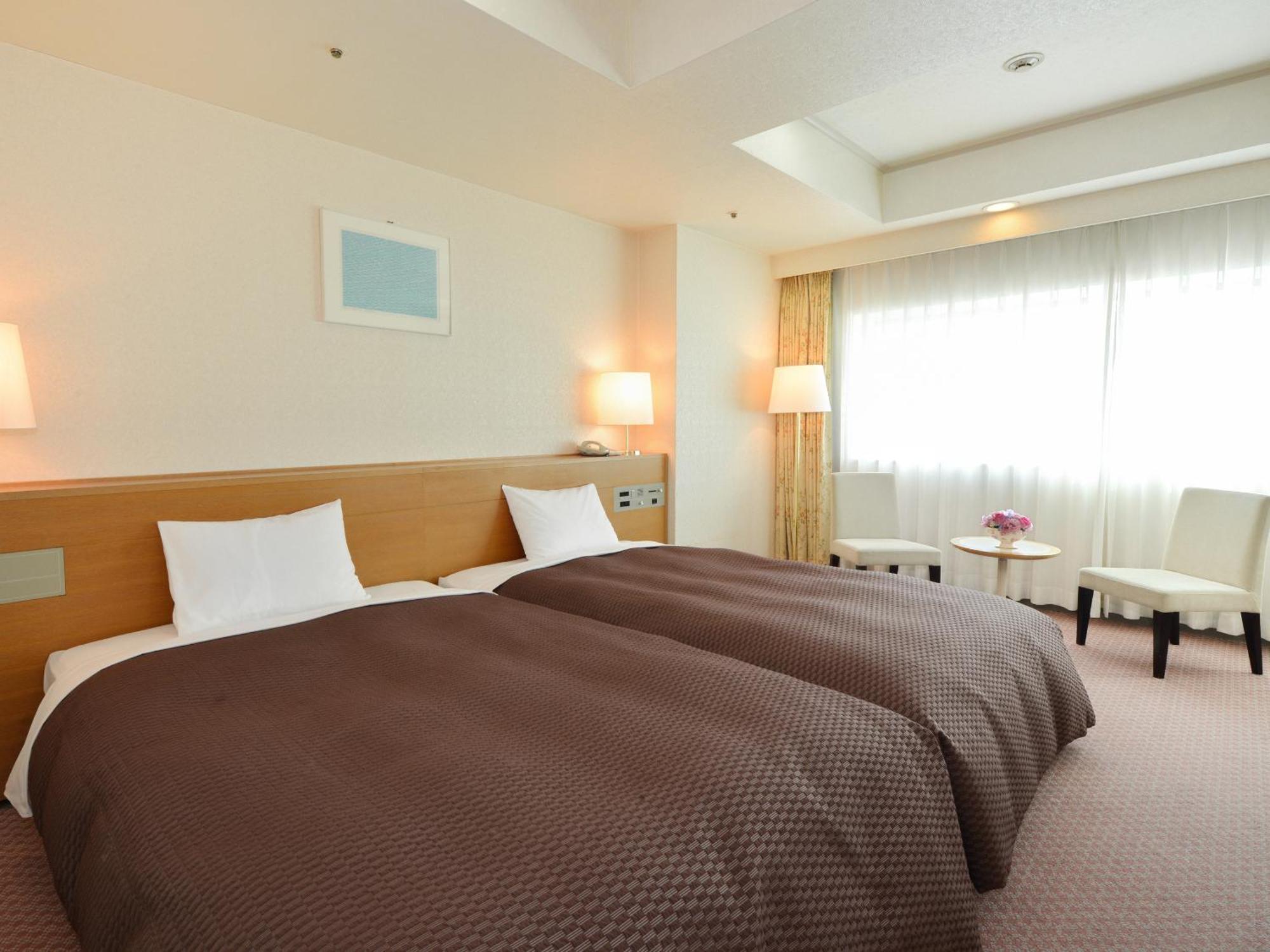 Creston Hotel